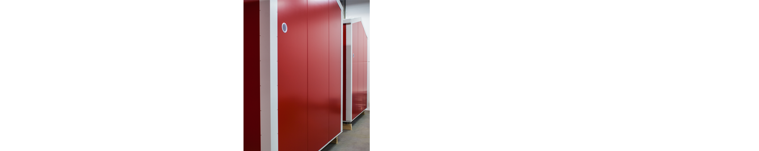 fertig zur Auslieferung: 4P35B in rot (Ansicht hinten)